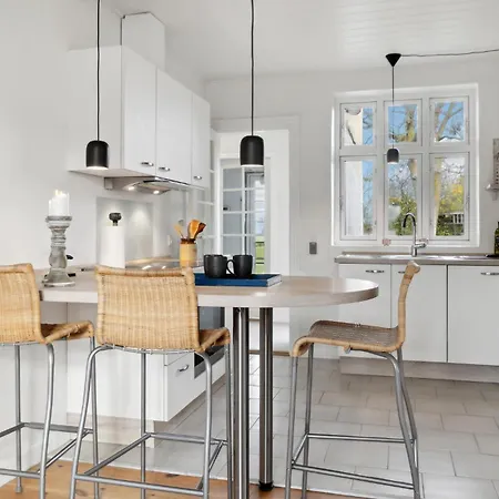 3 Bedroom Amazing In L Ferienhaus